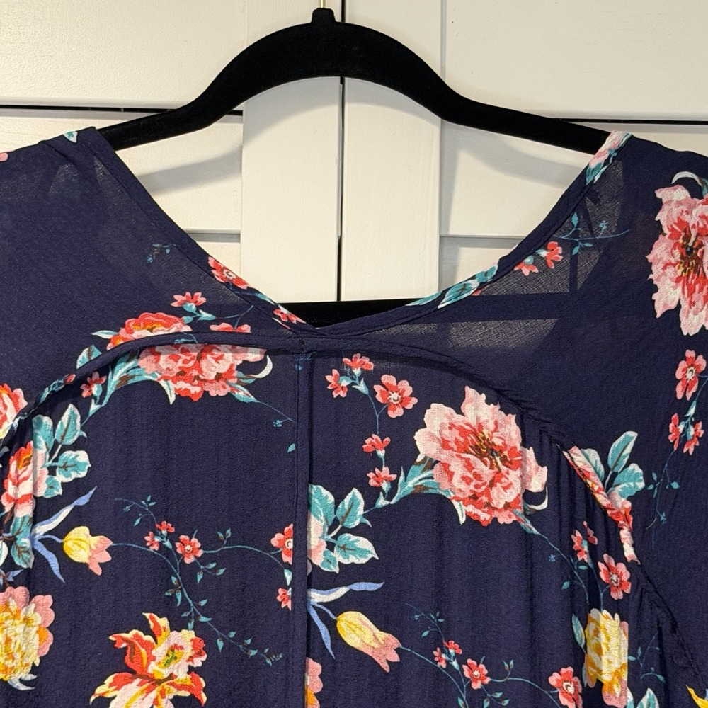 Kaileigh Navy Floral Dolman Sleeve Blouse Size XL Rayon Made in USA - Picture 7 of 14